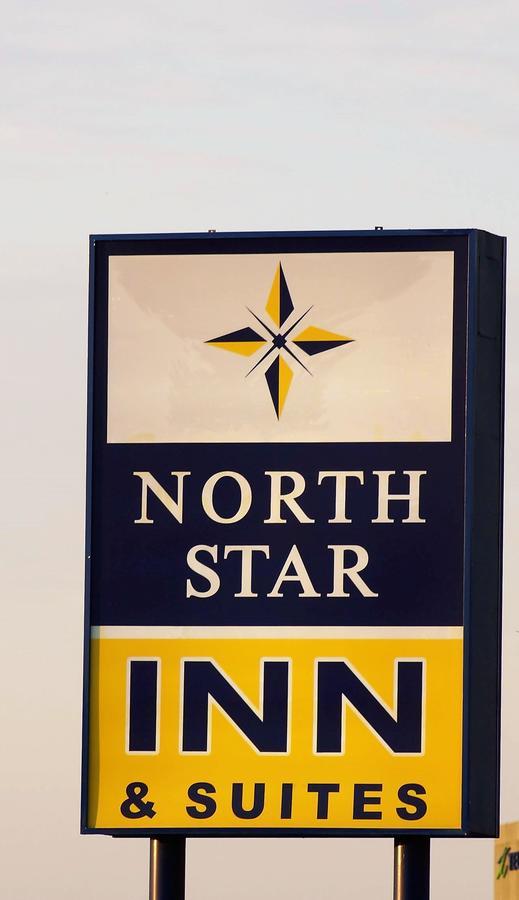 North Star Inn & Suites Принс Джордж Екстериор снимка